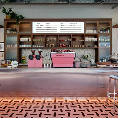 The Social Hub Barcelona Poblenou Extended Stay-2